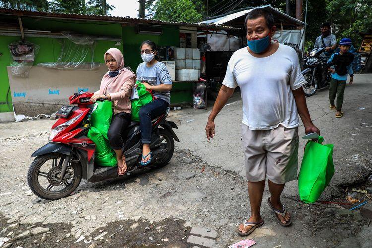 Anggota DPRD DKI Jakarta Masuk Daftar Penerima Bansos