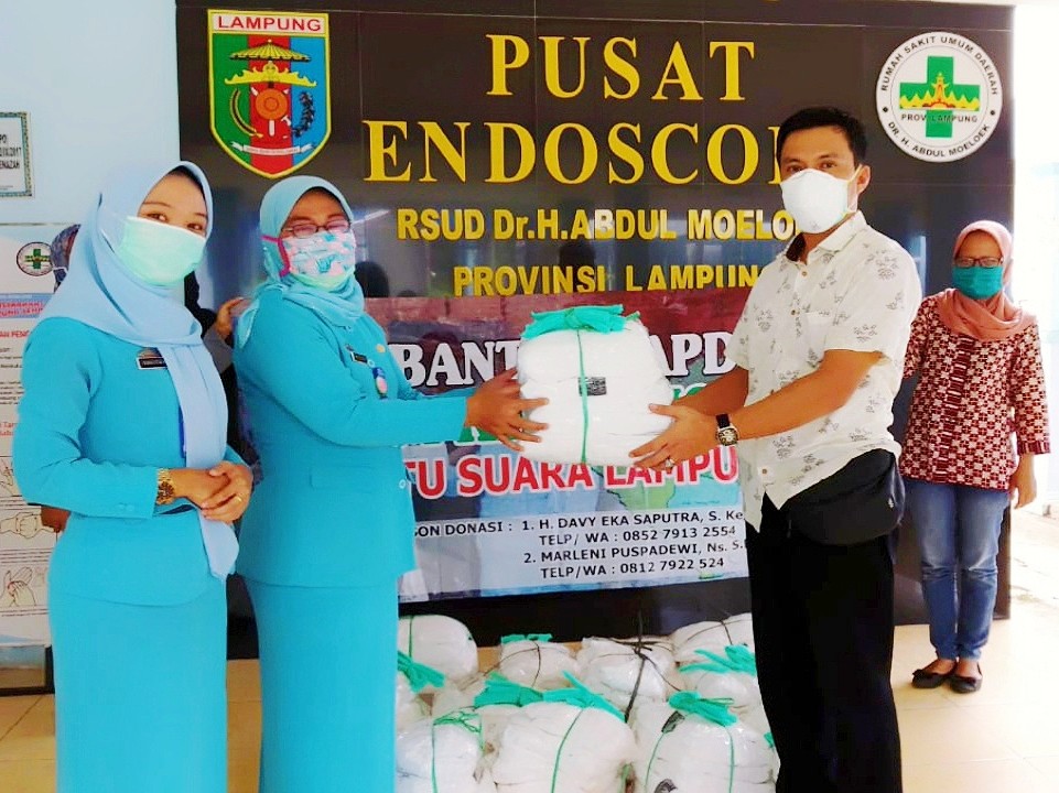 Relawan Kemanusiaan Pacers Lampung Bagikan APD dan Masker