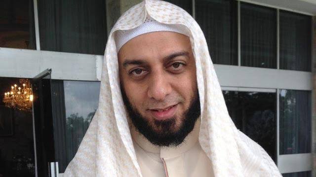 Biadab! Syekh Ali Jaber Ditikam saat Mengisi Pengajian Biadab! Syekh Ali Jaber Ditikam saat Mengisi Pengajian