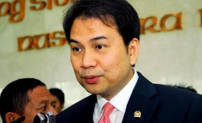 Azis Syamsuddin Kutuk Peristiwa Penikaman Syekh Ali Jaber