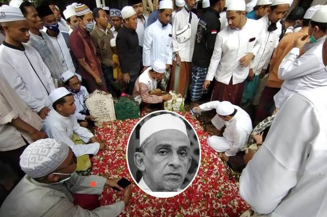 Ribuan Pelayat Hadiri Prosesi Pemakaman Habib Hasan bin Muhammad bin Hud Assegaf Ribuan Pelayat Hadiri Prosesi Pemakaman Habib Hasan bin Muhammad bin Hud Assegaf