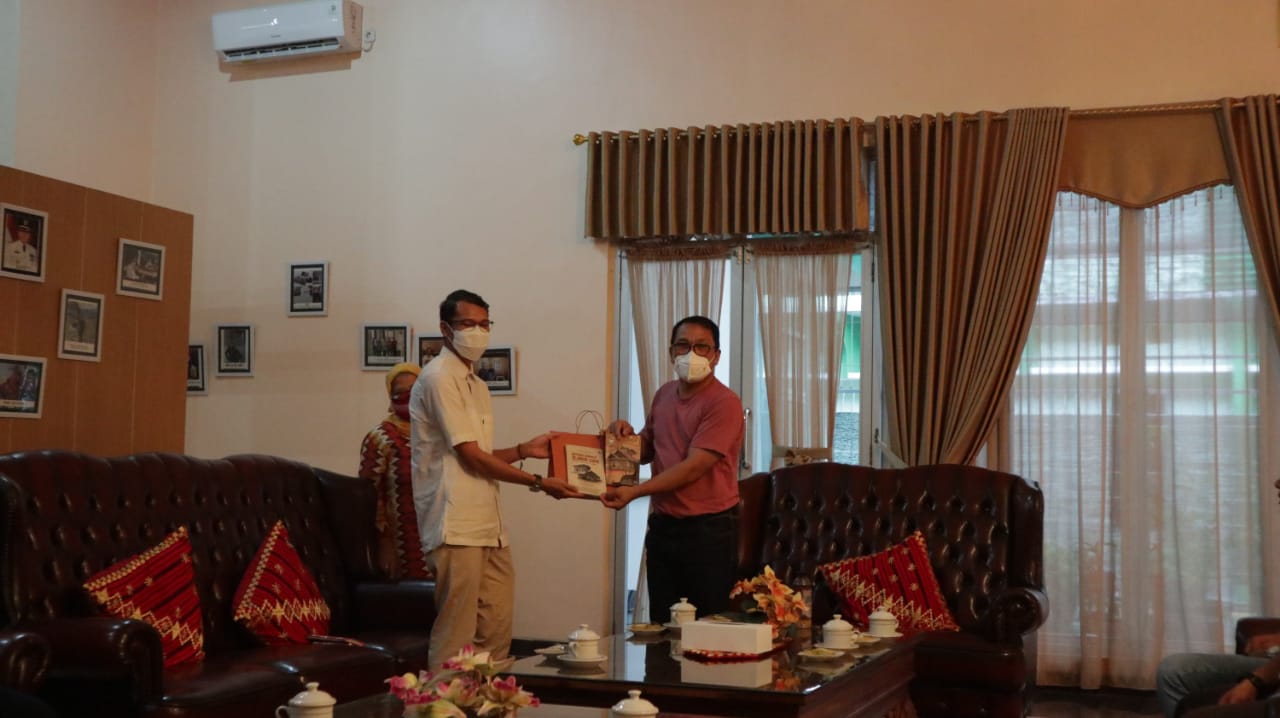 Bertemu Walikota Metro: Sahabat Dokterswoning laporkan perkembangan pembangunan RIS Metro Bertemu Walikota Metro: Sahabat Dokterswoning laporkan perkembangan pembangunan RIS Metro