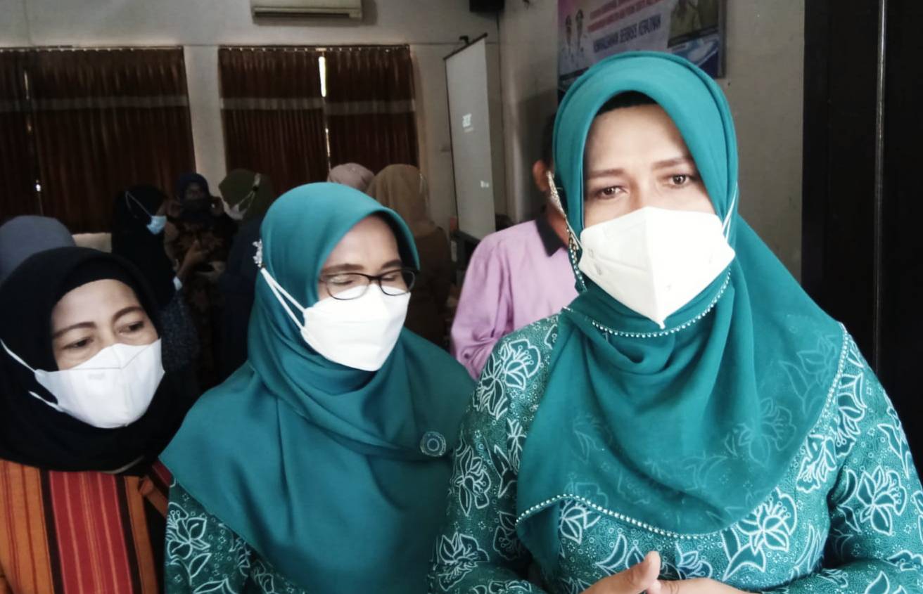 PKK Metro, Silfia Naharani: optimalkan pekarangan rumah, jangan sampai jadi lahan tidur PKK Metro, Silfia Naharani: optimalkan pekarangan rumah, jangan sampai jadi lahan tidur