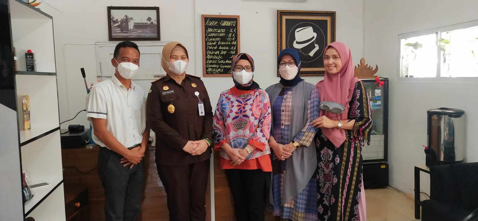 Keluarga besar Kejati Lampung kunjungi RIS dan Koffieswoning Keluarga besar Kejati Lampung kunjungi RIS dan Koffieswoning