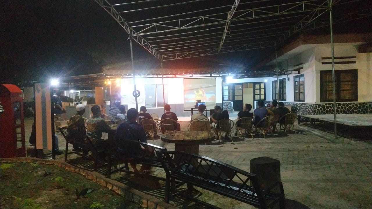 Koffieswoning gelar Nobar semifinal AFF bersama Walikota dan Kajari Metro Koffieswoning gelar Nobar semifinal AFF bersama Walikota dan Kajari Metro