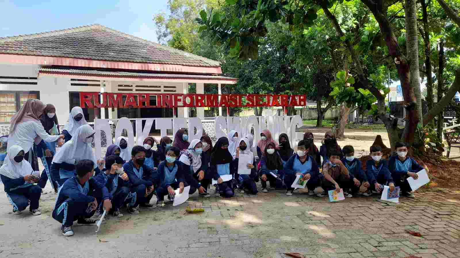 Mengenal sejarah dan budaya, 160 siswa SMPN 3 ikuti Historical Walking Tour