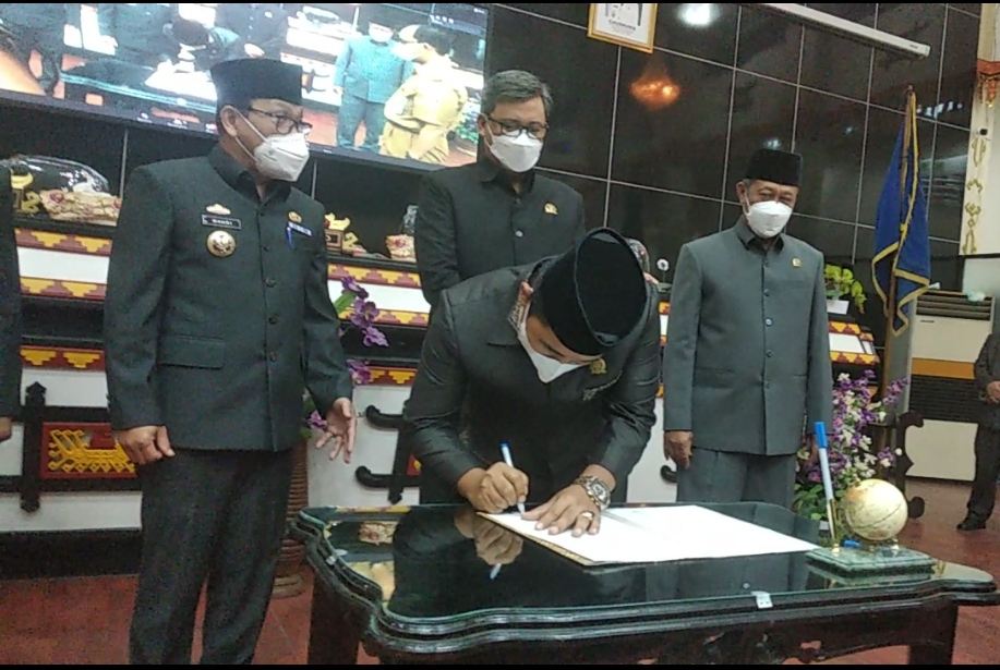 DPRD gelar Paripurna tentang Pertanggungjawaban Pelaksanaan APBD Metro tahun 2021