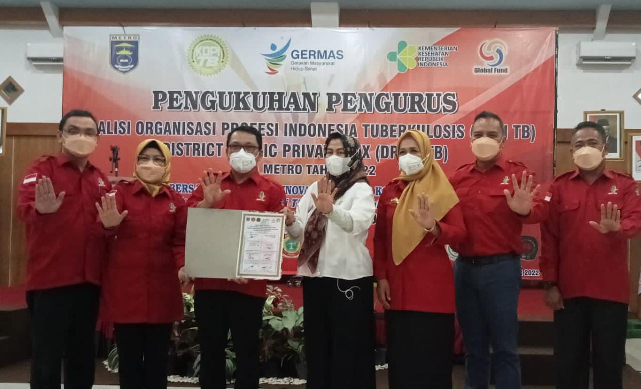 Walikota Metro kukuhkan tim KOPI TB dan DPPM PB