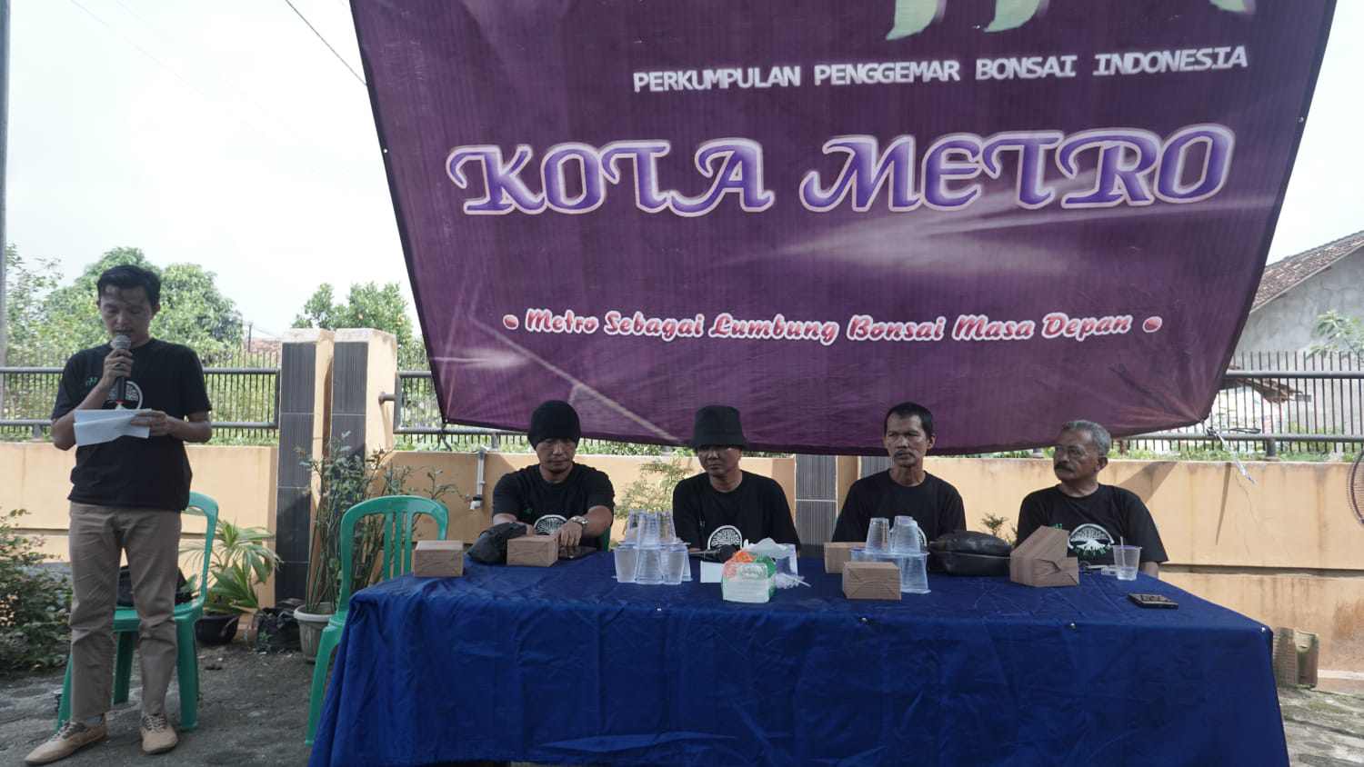 PBBI Metro gelar persiapan event pameran bonsai pada HUT ke-86 Kota Metro