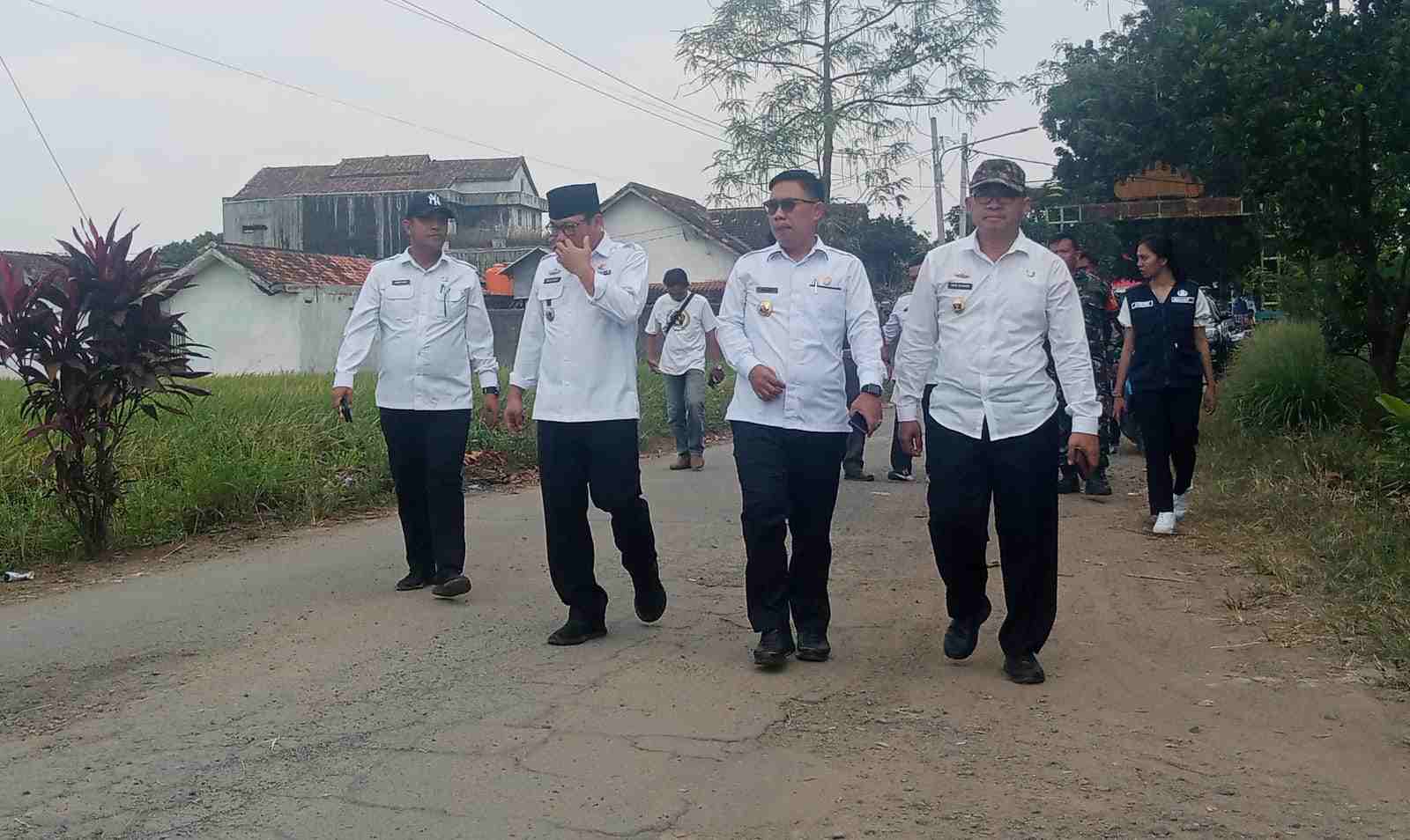 Walikota Metro meninjau titik lokasi pembangunan infrastruktur