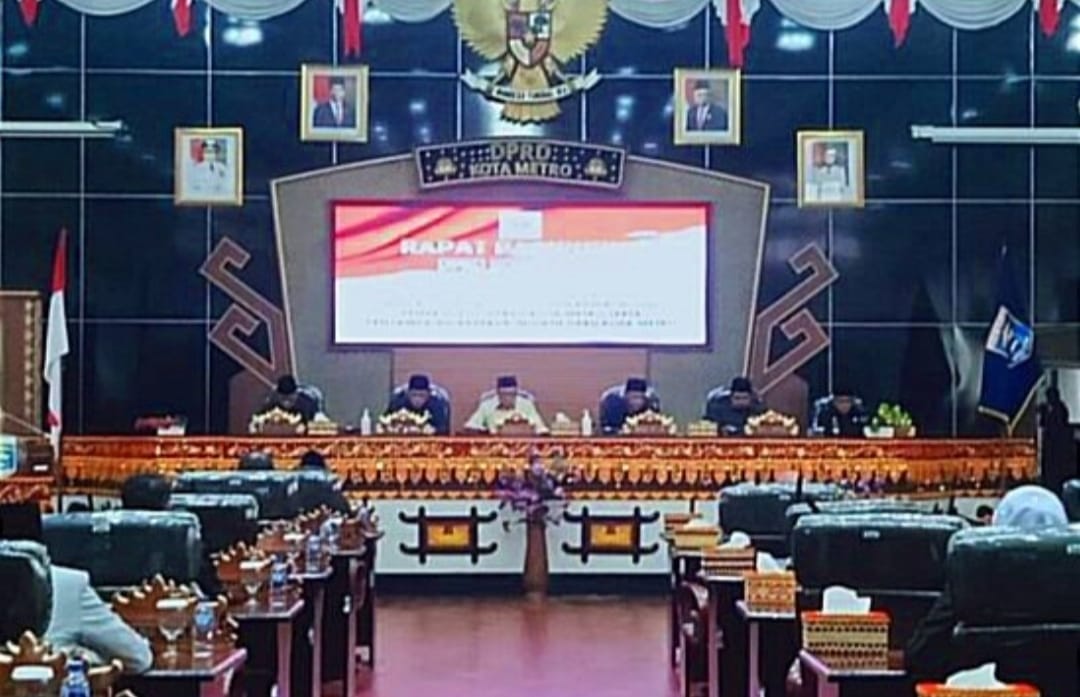 DPRD sampaikan LKPJ Walikota Metro tahun 2023 DPRD sampaikan LKPJ Walikota Metro tahun 2023
