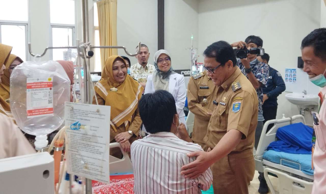 Wahdi Siradjuddin resmikan Instalasi Dialisis di RSUD A. Yani Metro