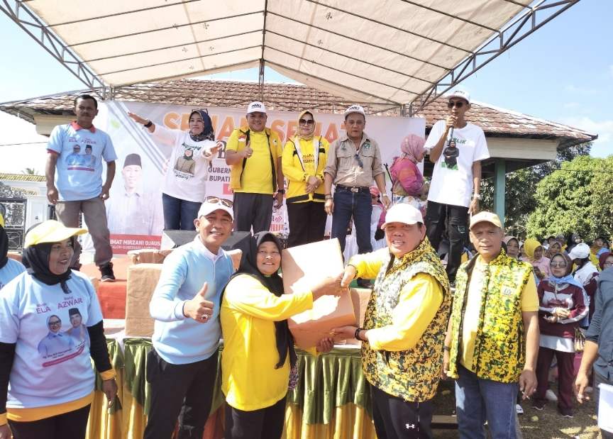 Sapa warga Bumiagung, Ela-Azwar imbau masyarakat bahagia hadapi Pilkada 2024
