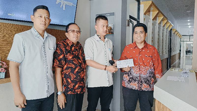 Kuasa Hukum Mubaraq desak KPU dan Bawaslu Metro tegas tangani kasus Qomaru Zaman