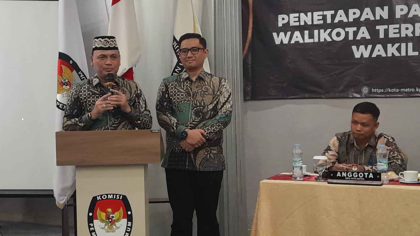 Rapat pleno KPU: Bambang-Rafieq menang, Paslon petahana tak hadir