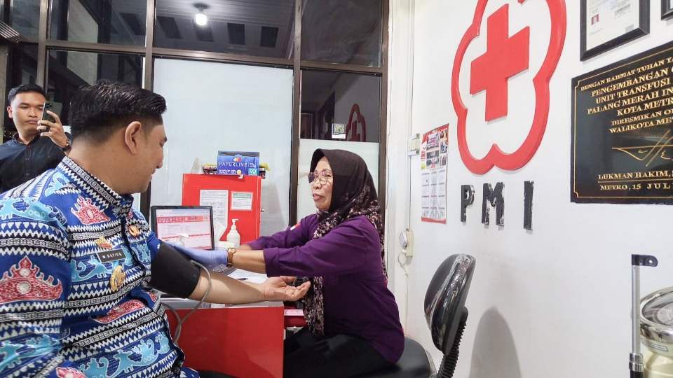 Metro krisis stok darah, Rafieq dorong ASN jadi garda depan donor darah sukarela Metro krisis stok darah, Rafieq dorong ASN jadi garda depan donor darah sukarela