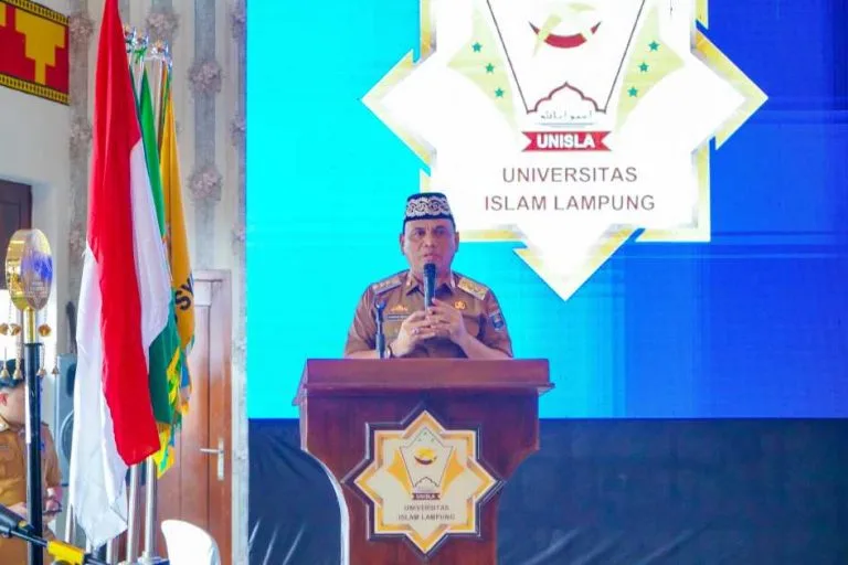 Lulus bukan akhir: Wali Kota Metro tekankan tugas sosial para wisudawan UNISLA