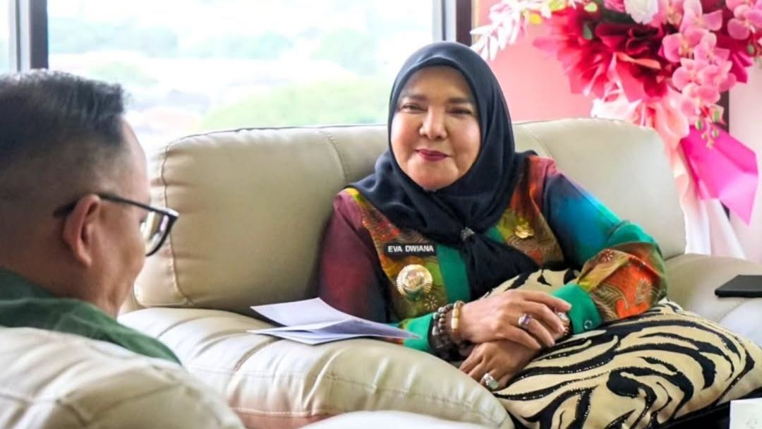 Silaturahmi dengan OJK, Eva Dwiana tekankan pentingnya perlindungan konsumen keuangan
