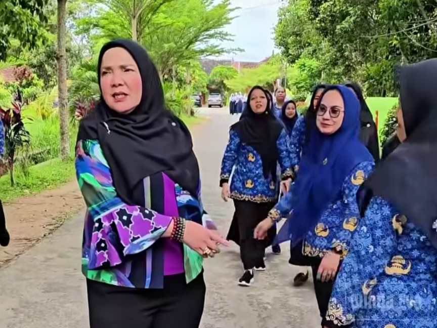 Eva Dwiana: perjalanan suci umroh jadi hadiah terbaik bagi guru yang mengabdi ikhlas Eva Dwiana: perjalanan suci umroh jadi hadiah terbaik bagi guru yang mengabdi ikhlas
