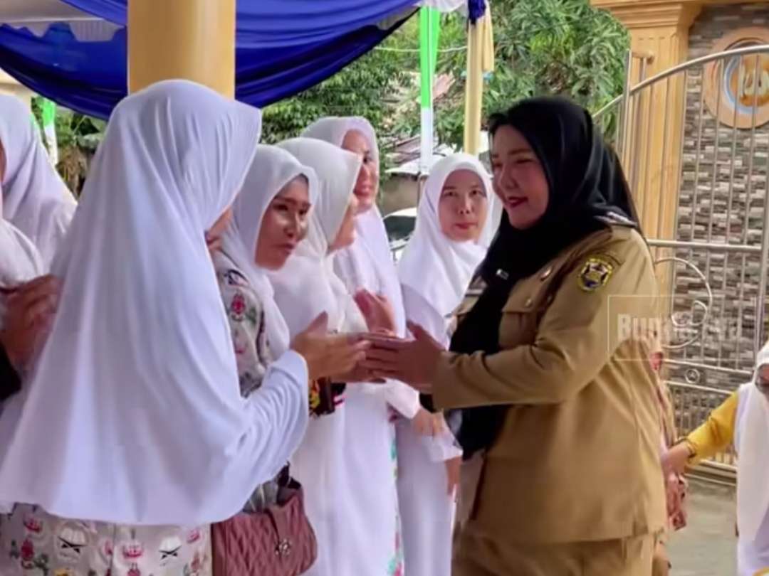 Eva Dwiana hadiri pengajian di Teluk Betung, ajak warga perkuat ukhuwah islamiyah