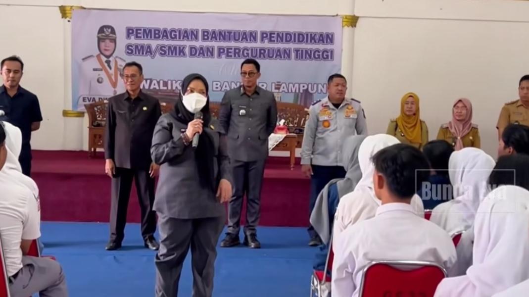 Bantuan pendidikan Pemkot Bandar Lampung belum terserap optimal, Eva Dwiana ajak warga proaktif