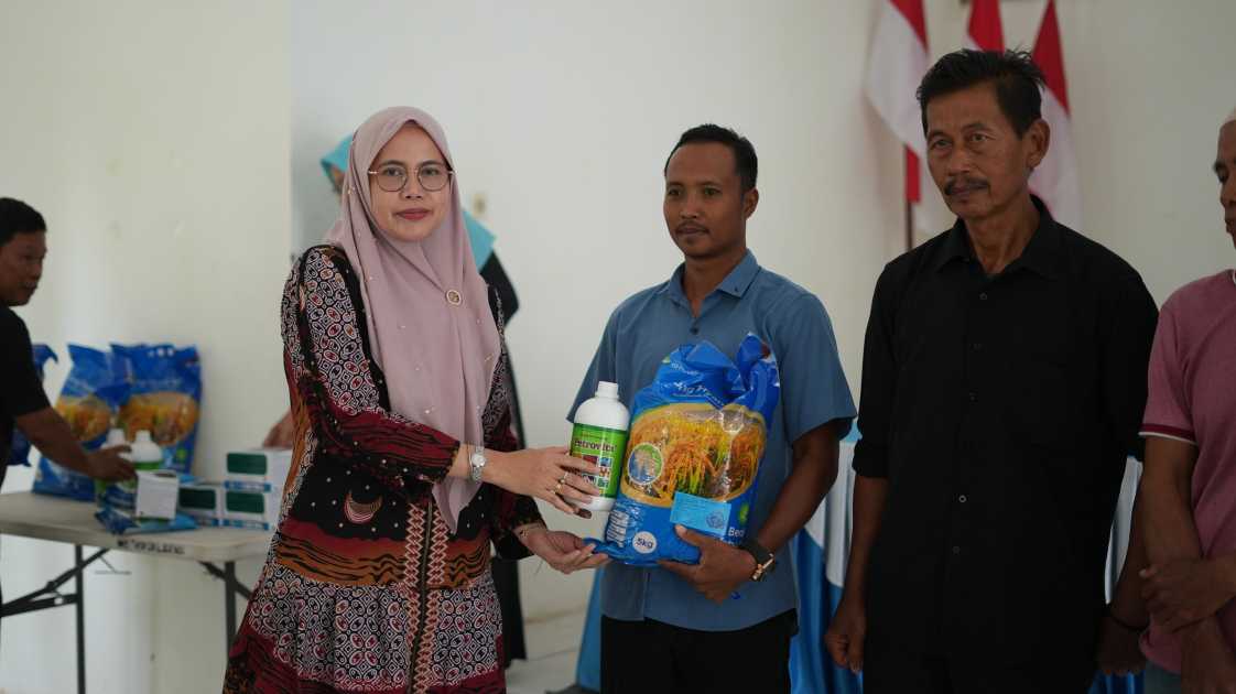 Pemkot Metro distribusikan bantuan untuk 116 petani terdampak banjir Pemkot Metro distribusikan bantuan untuk 116 petani terdampak banjir